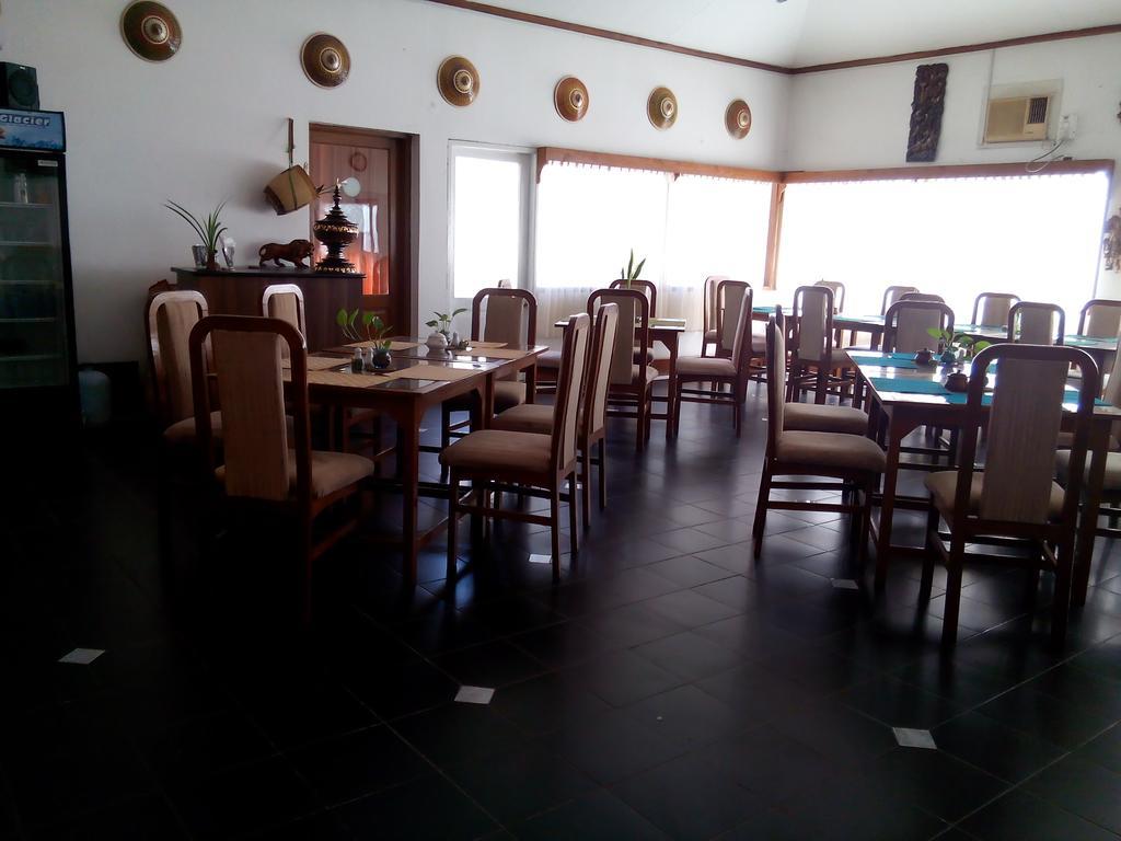 Lawkanat Hotel Bagan Esterno foto