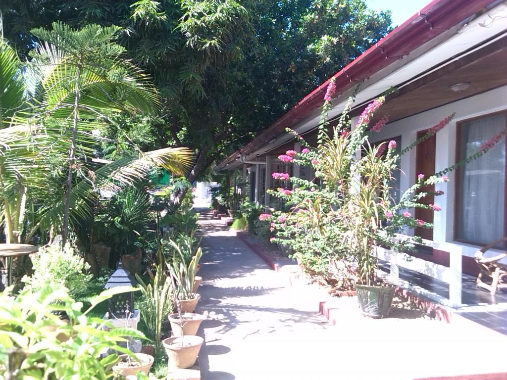 Lawkanat Hotel Bagan Esterno foto
