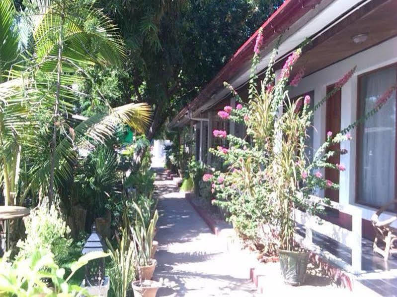 Lawkanat Hotel Bagan Esterno foto