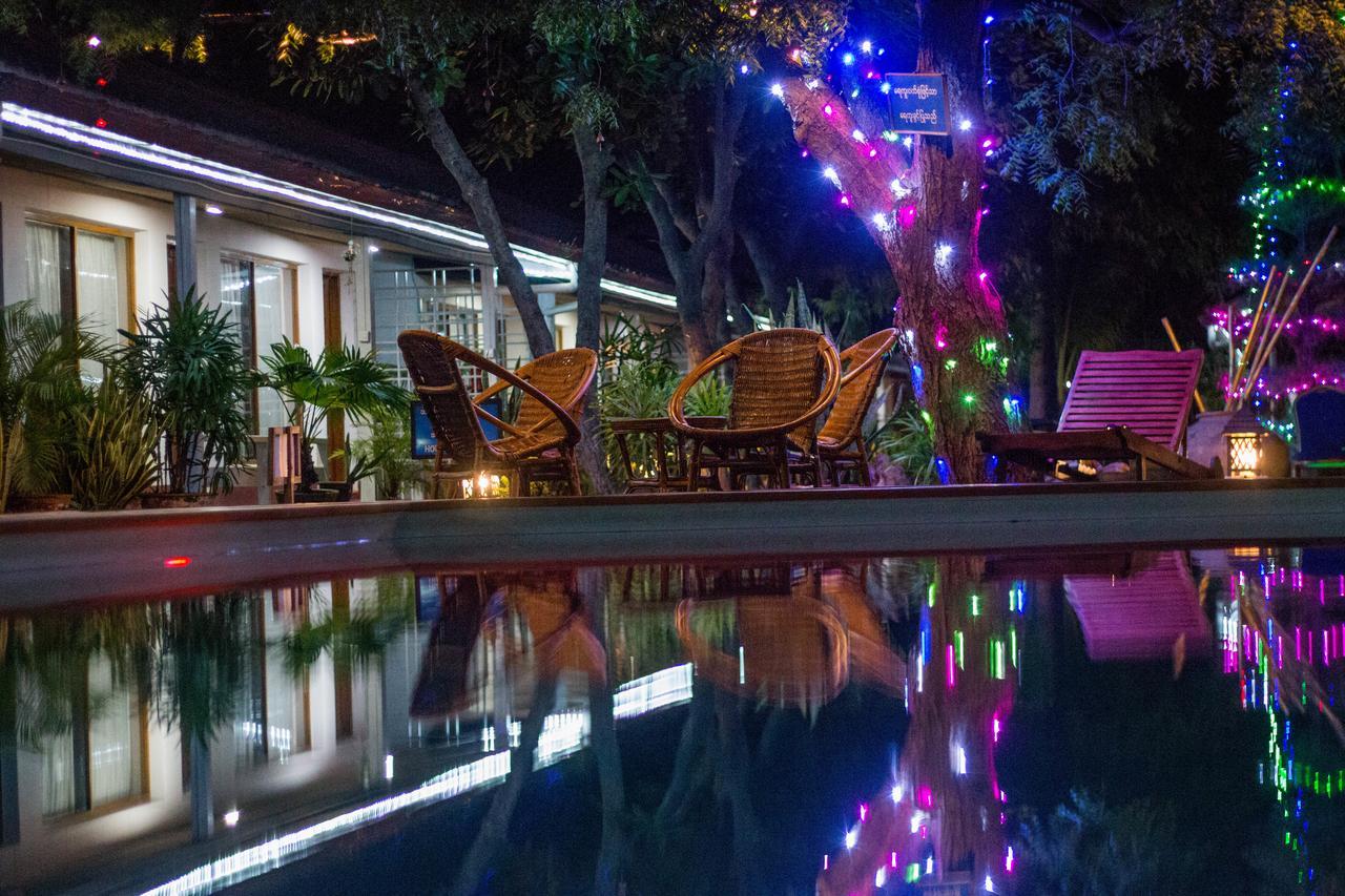 Lawkanat Hotel Bagan Esterno foto