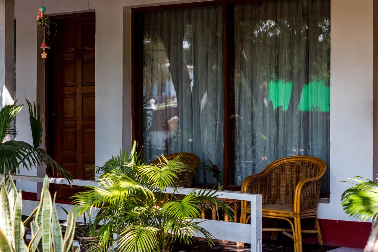 Lawkanat Hotel Bagan Esterno foto